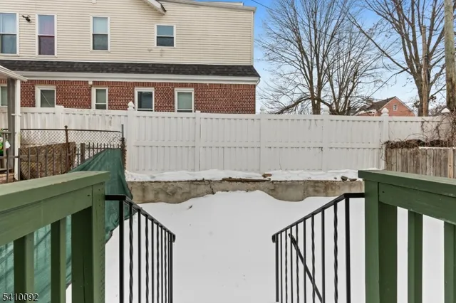 $2,000 | 336 Madison Avenue, Newark, NJ 07108