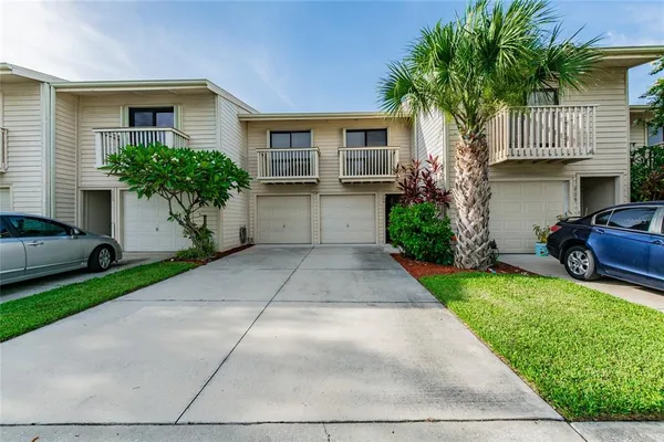 $269,900 | 6435 92nd Place North, Unit 904, Pinellas Park, FL 33782