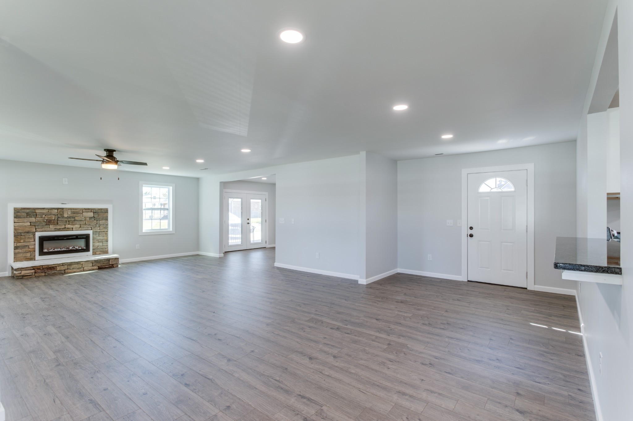 401 3rd Avenue North Decherd, TN 37324 - Photo 32 of 52