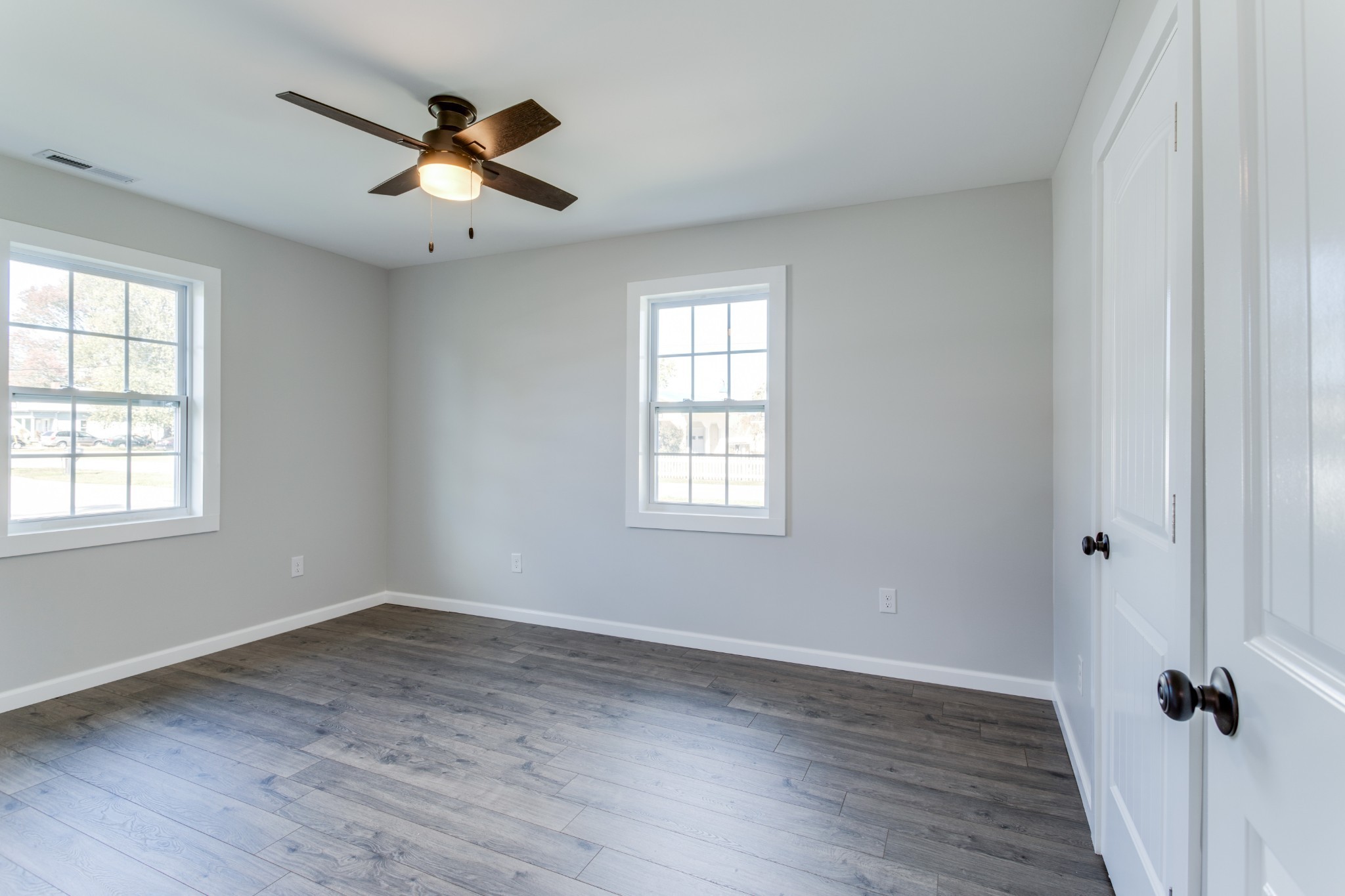 401 3rd Avenue North Decherd, TN 37324 - Photo 10 of 52