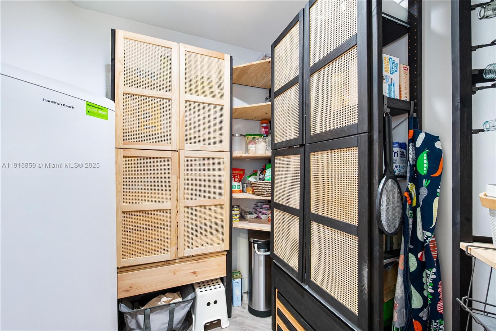 7202 Southwest 123rd Place Miami, FL 33183 - Photo 12 of 42