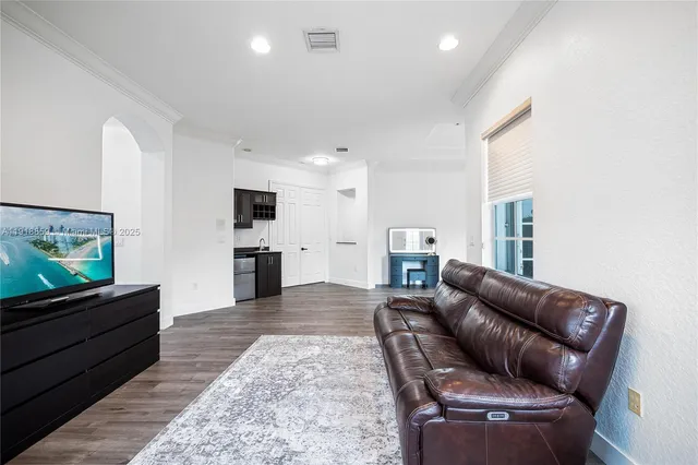 $1,900,000 | 7202 Southwest 123rd Place, Miami, FL 33183