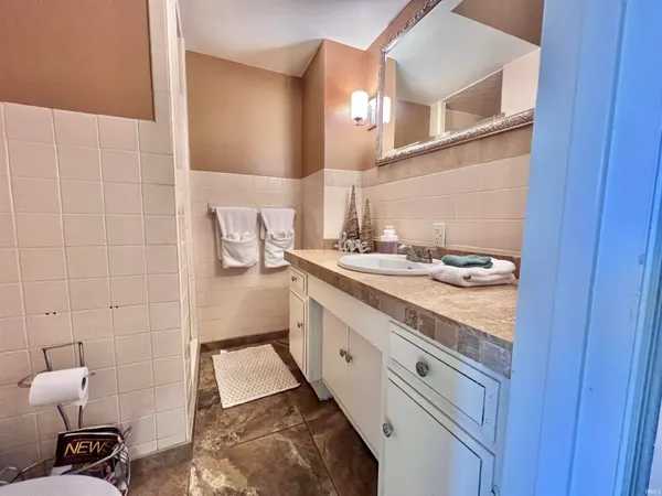 $390,000 | 712 Maple Lane, Newburgh, IN 47630