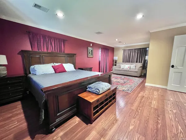 $390,000 | 712 Maple Lane, Newburgh, IN 47630