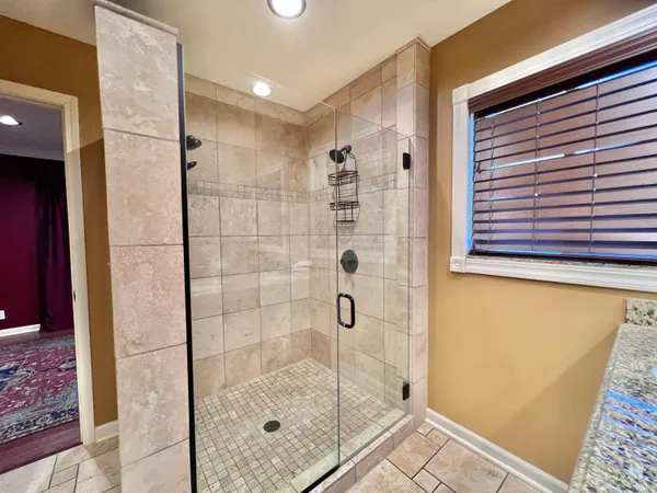 $390,000 | 712 Maple Lane, Newburgh, IN 47630