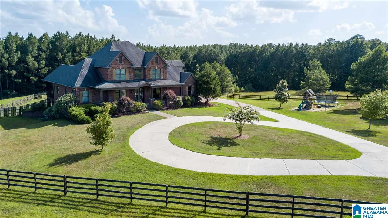 104 Shire Valley Road Columbiana, AL 35051 - Photo 1 of 34