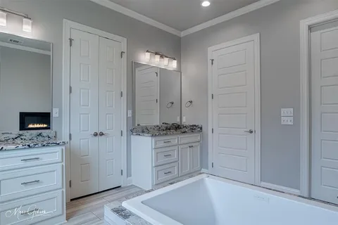 $785,000 | 410 Oakwood Trace Court, Shreveport, LA 71106