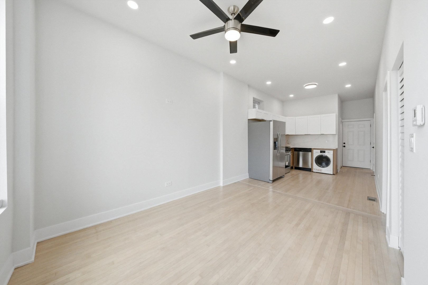 2145 West 18th Place, Unit 1F Chicago, IL 60608 - Photo 3 of 7