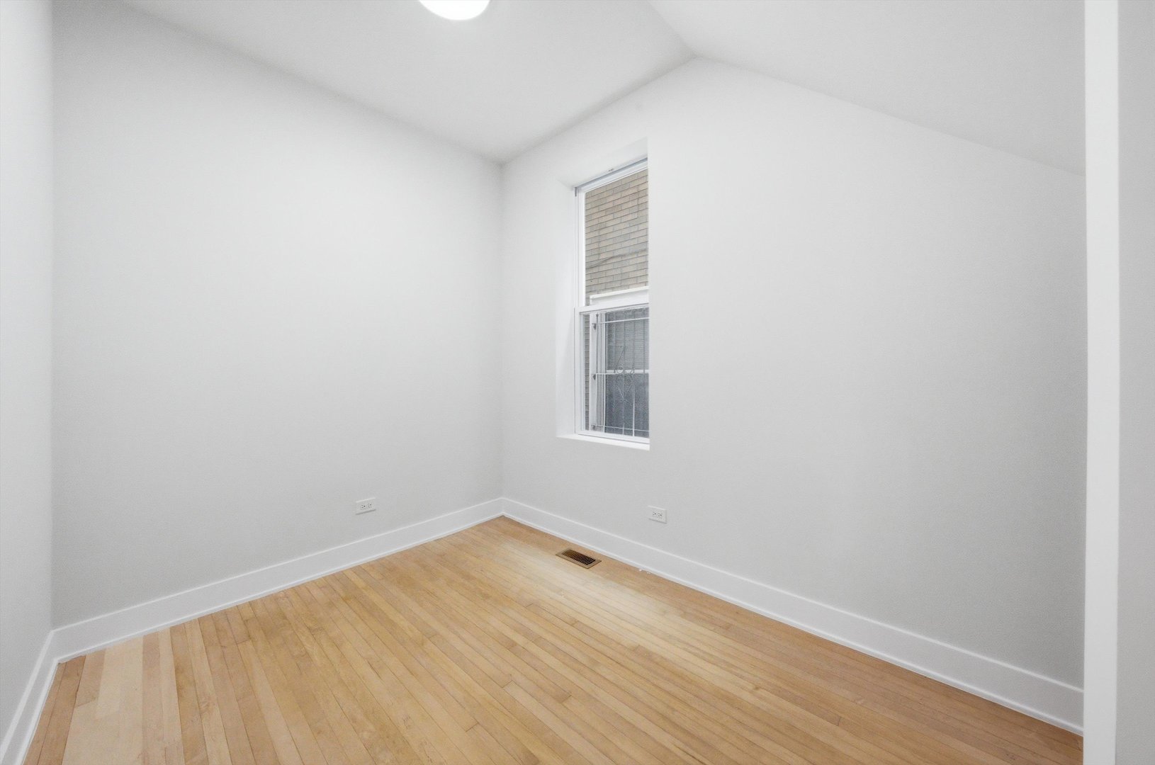 2145 West 18th Place, Unit 1F Chicago, IL 60608 - Photo 7 of 7