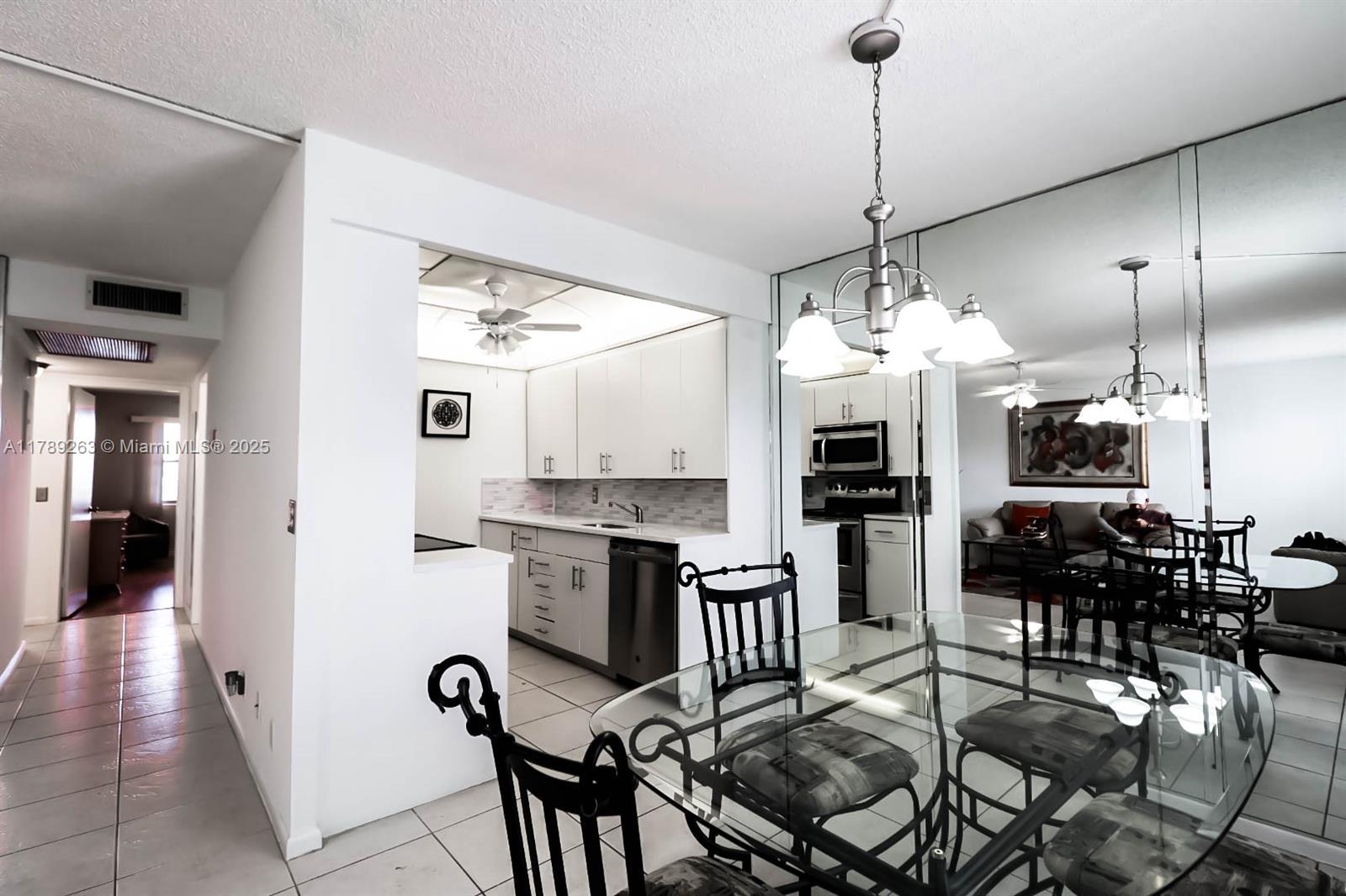 3035 Exeter, Unit 3035 Boca Raton, FL 33434 - Photo 5 of 35