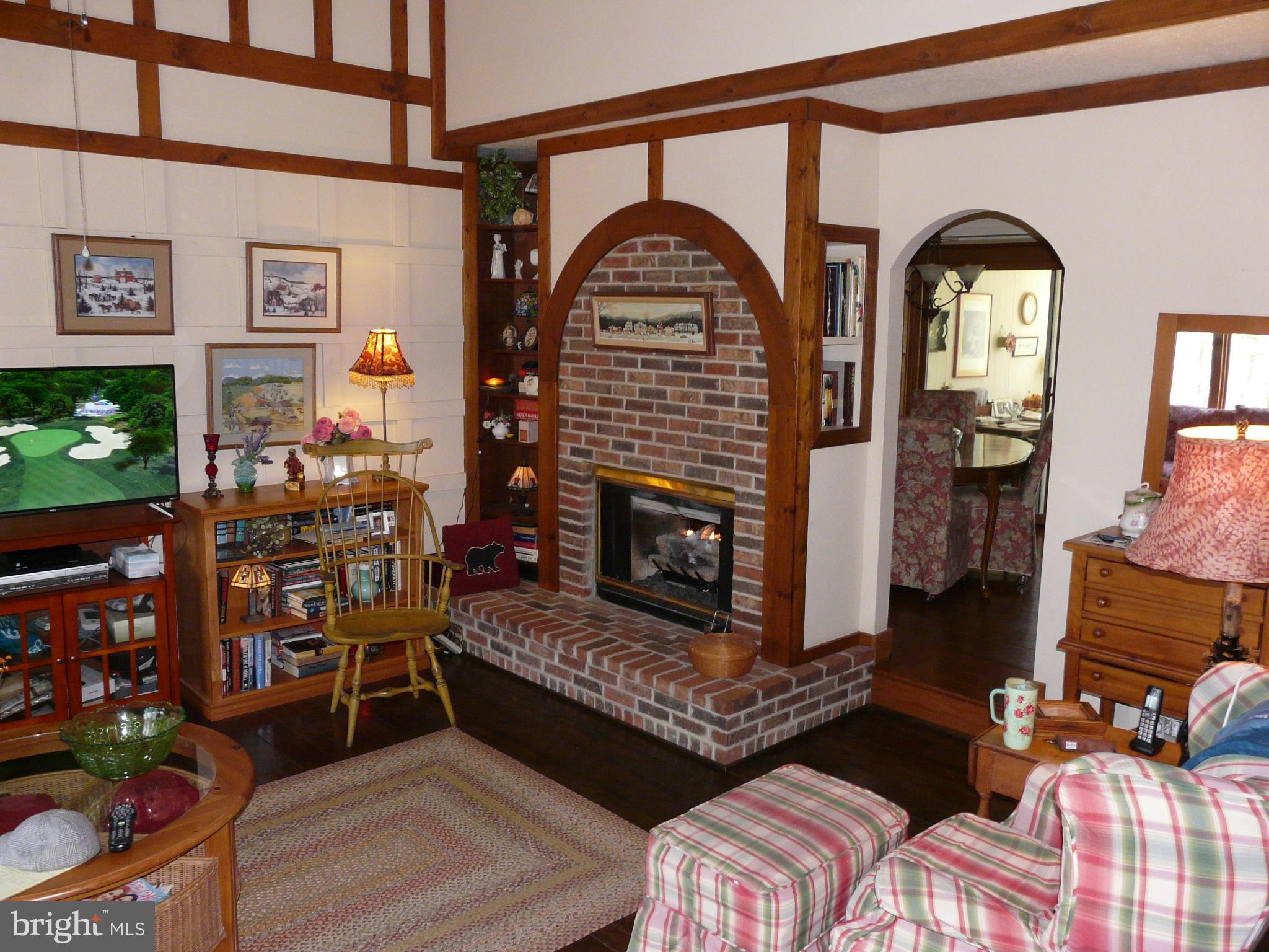 177 Connie Road Basye, VA 22810 - Photo 4 of 86 Step down living room