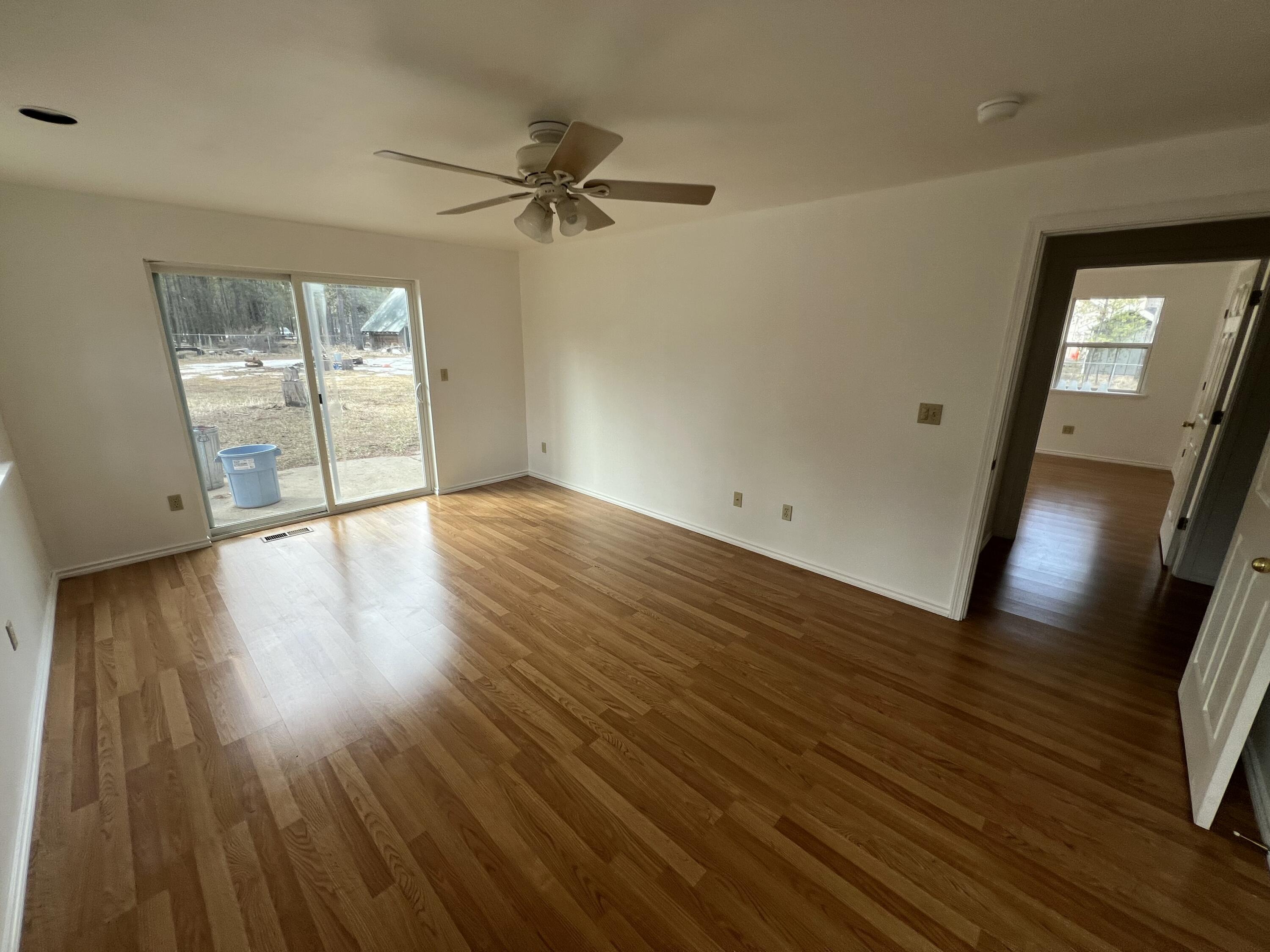 17219 Bakersfield Road Bend, OR 97707 - Photo 6 of 10 IMG_4659