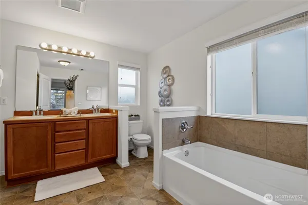 $635,000 | 1358 32nd Street Northeast, Auburn, WA 98002