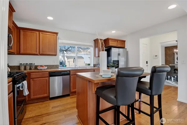 $635,000 | 1358 32nd Street Northeast, Auburn, WA 98002