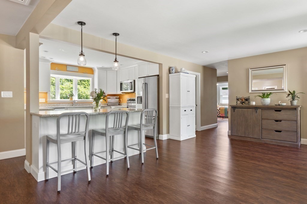 13 Cherry Road Beverly, MA 01915 - Photo 3 of 33 Gallery Image 3