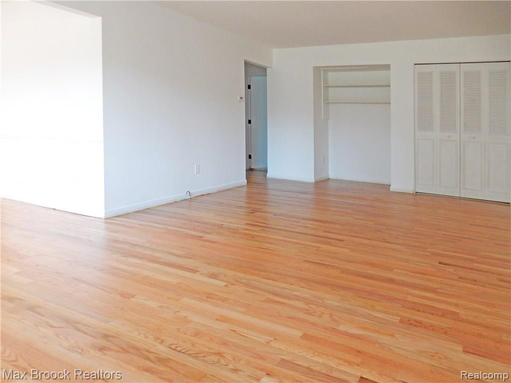 801 West Long Lake Road, Unit 1 Bloomfield Hills, MI 48302 - Photo 9 of 18