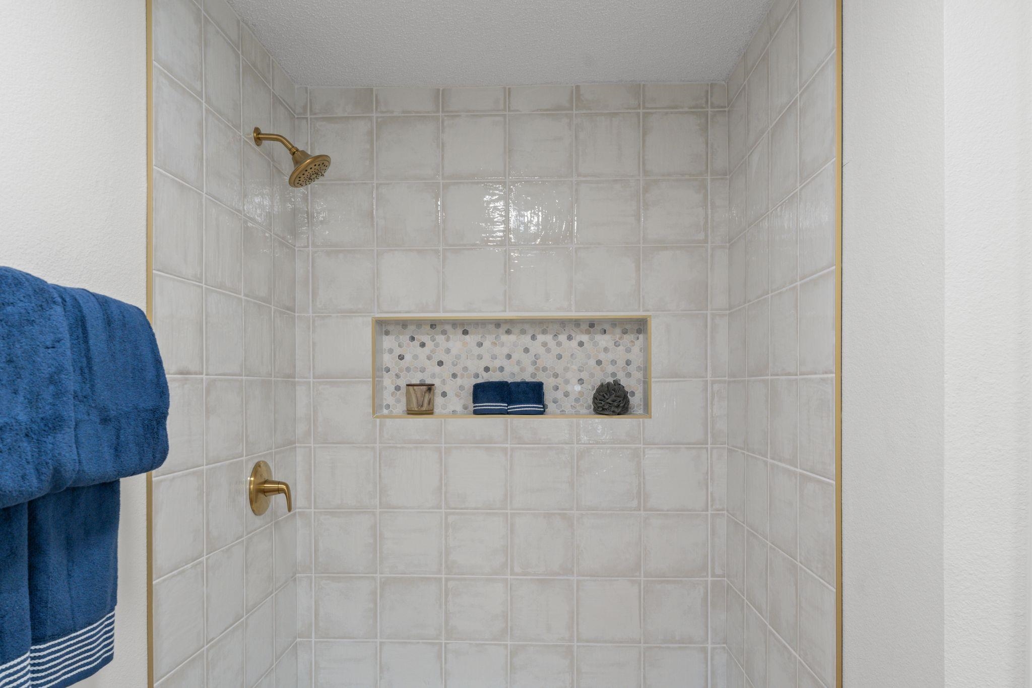 17057 Count Court Fairhope, AL 36532 - Photo 21 of 40 Bathroom