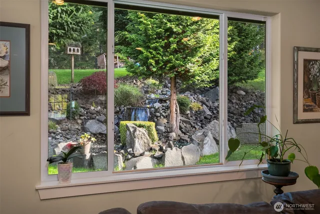 $940,000 | 6102 49th Trail Northwest, Olympia, WA 98502