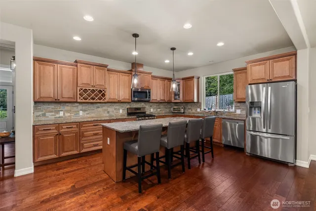 $940,000 | 6102 49th Trail Northwest, Olympia, WA 98502