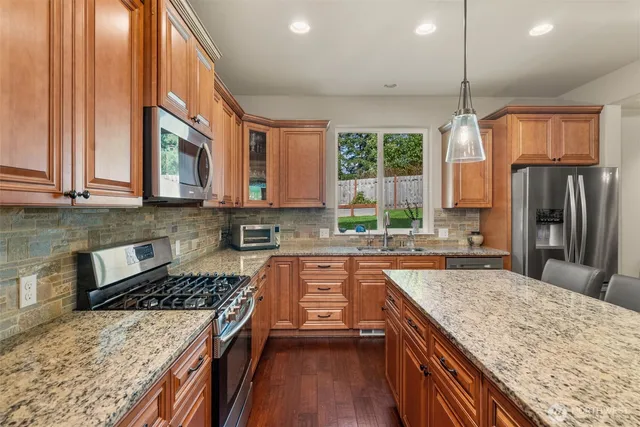 $940,000 | 6102 49th Trail Northwest, Olympia, WA 98502