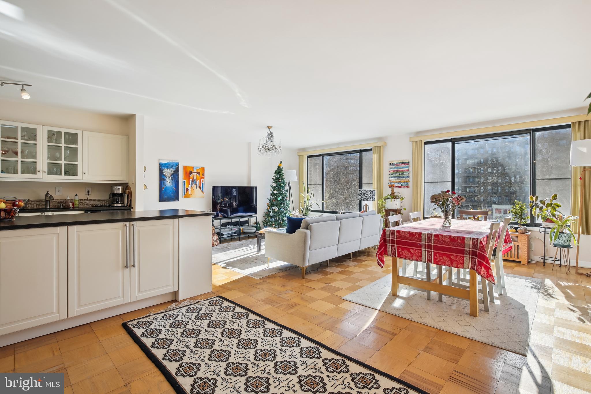 2501 Calvert Street Northwest, Unit 404 Washington, DC 20008 - Photo 11 of 35 Gallery Image 11