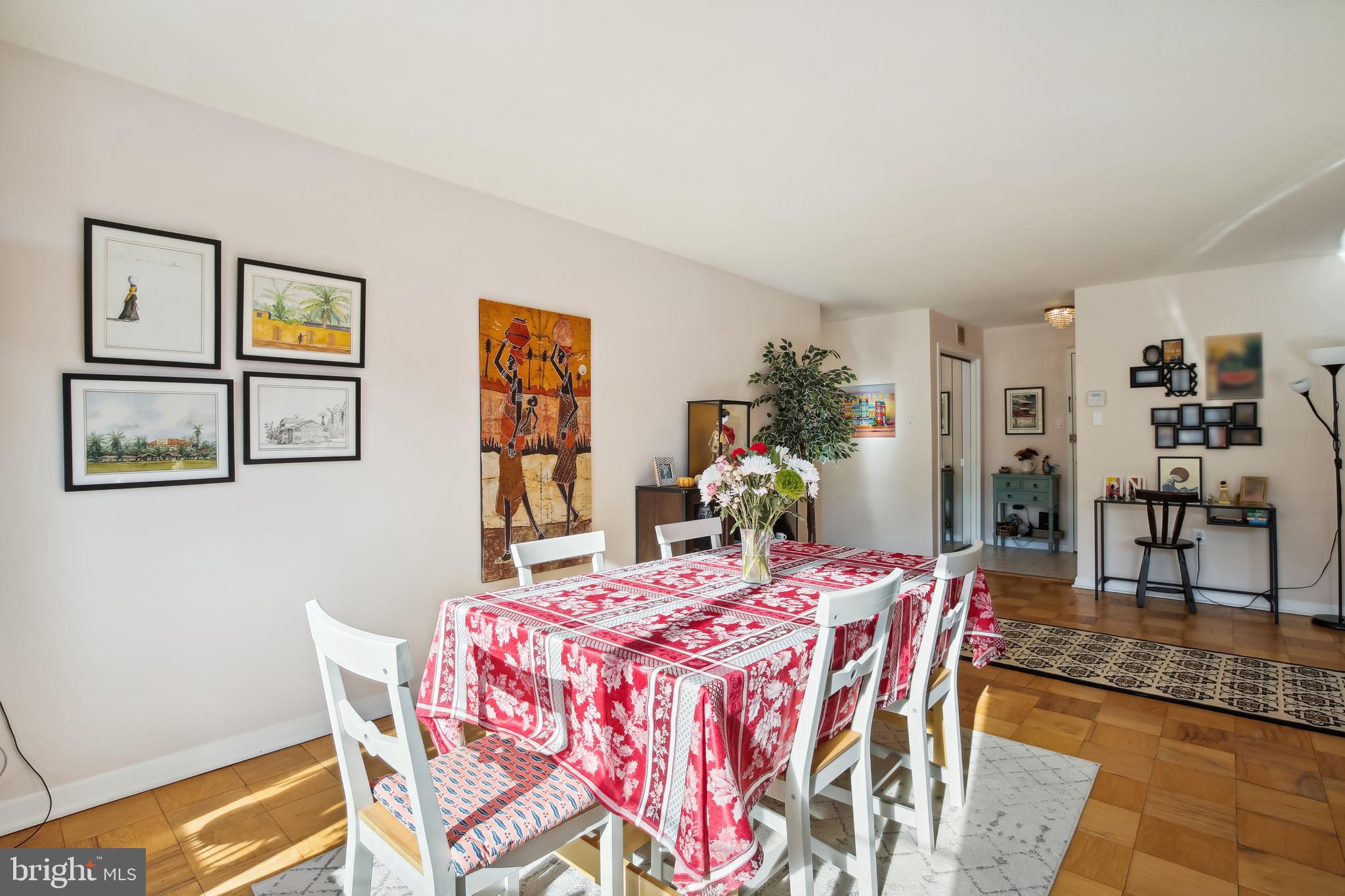 2501 Calvert Street Northwest, Unit 404 Washington, DC 20008 - Photo 14 of 35 Gallery Image 14