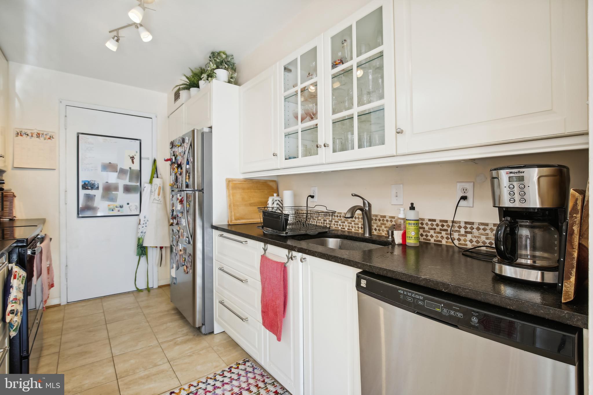 2501 Calvert Street Northwest, Unit 404 Washington, DC 20008 - Photo 17 of 35 Gallery Image 17