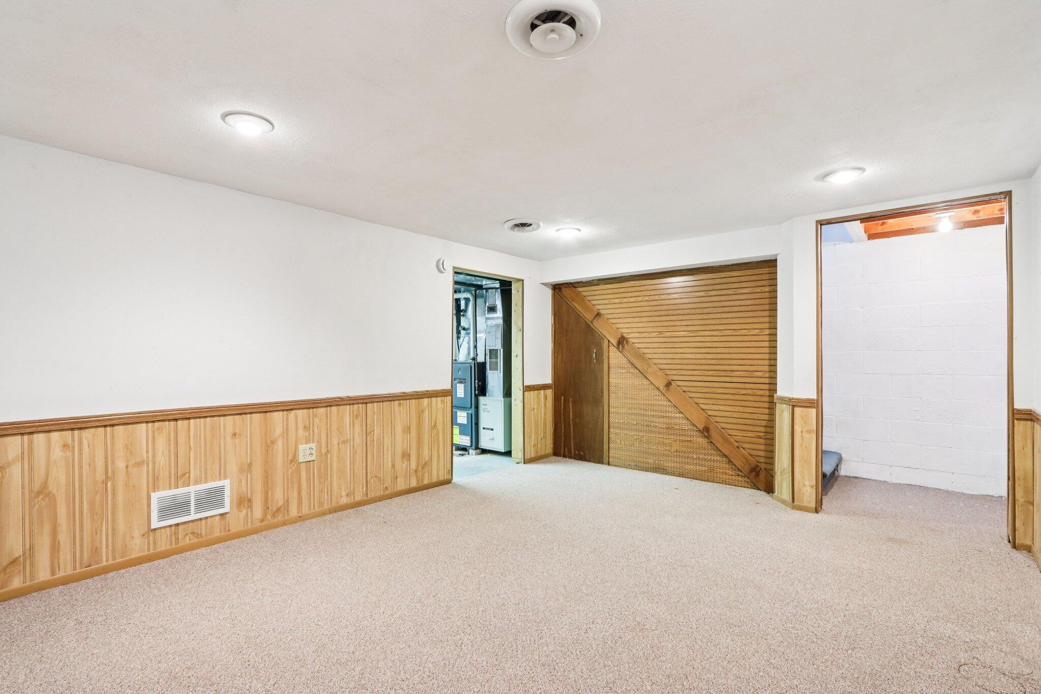 402 South Highland Street, Unit B Wales, WI 53183 - Photo 20 of 30 Rec Room pic2