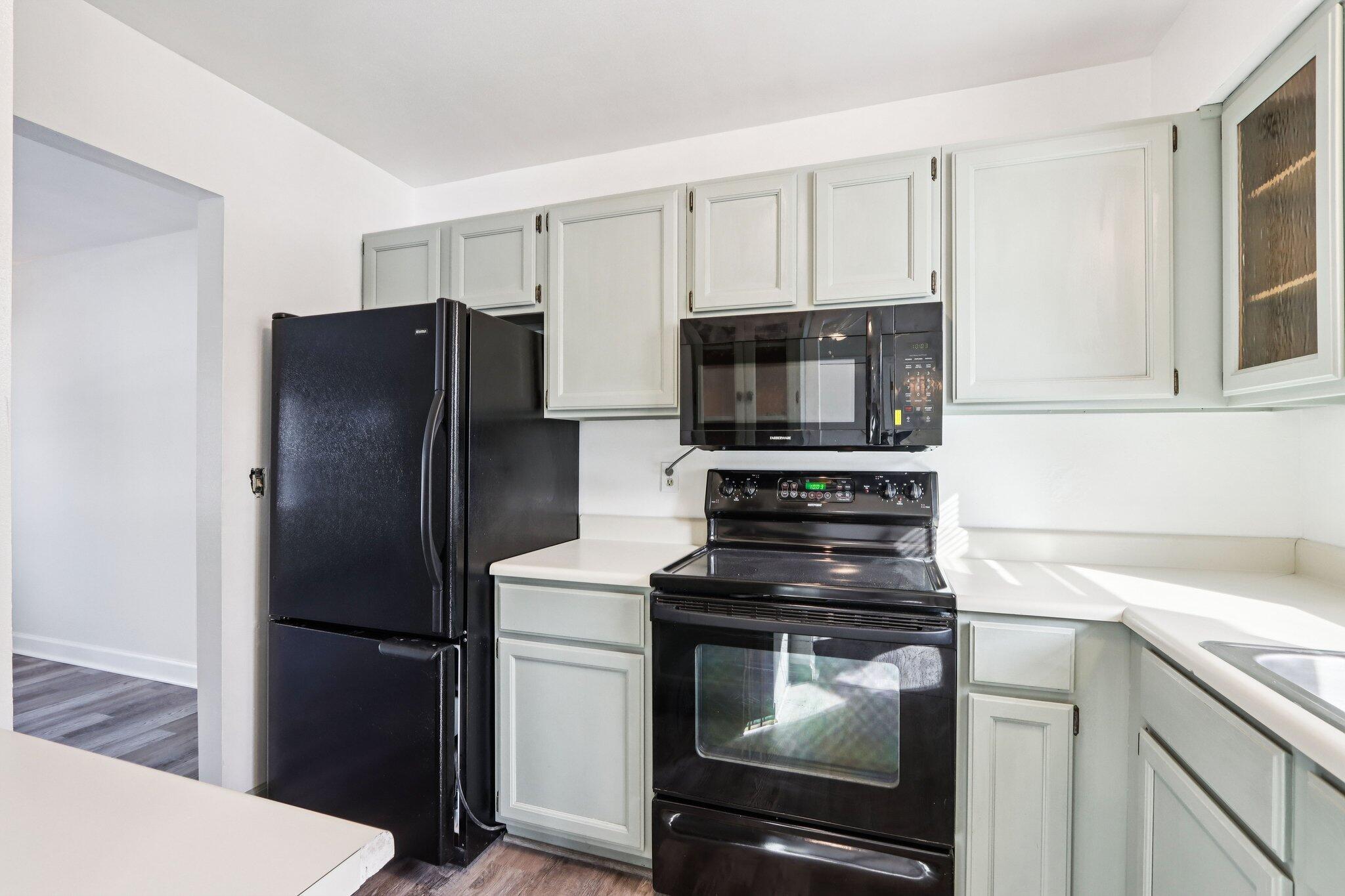 402 South Highland Street, Unit B Wales, WI 53183 - Photo 4 of 30 Kitchen