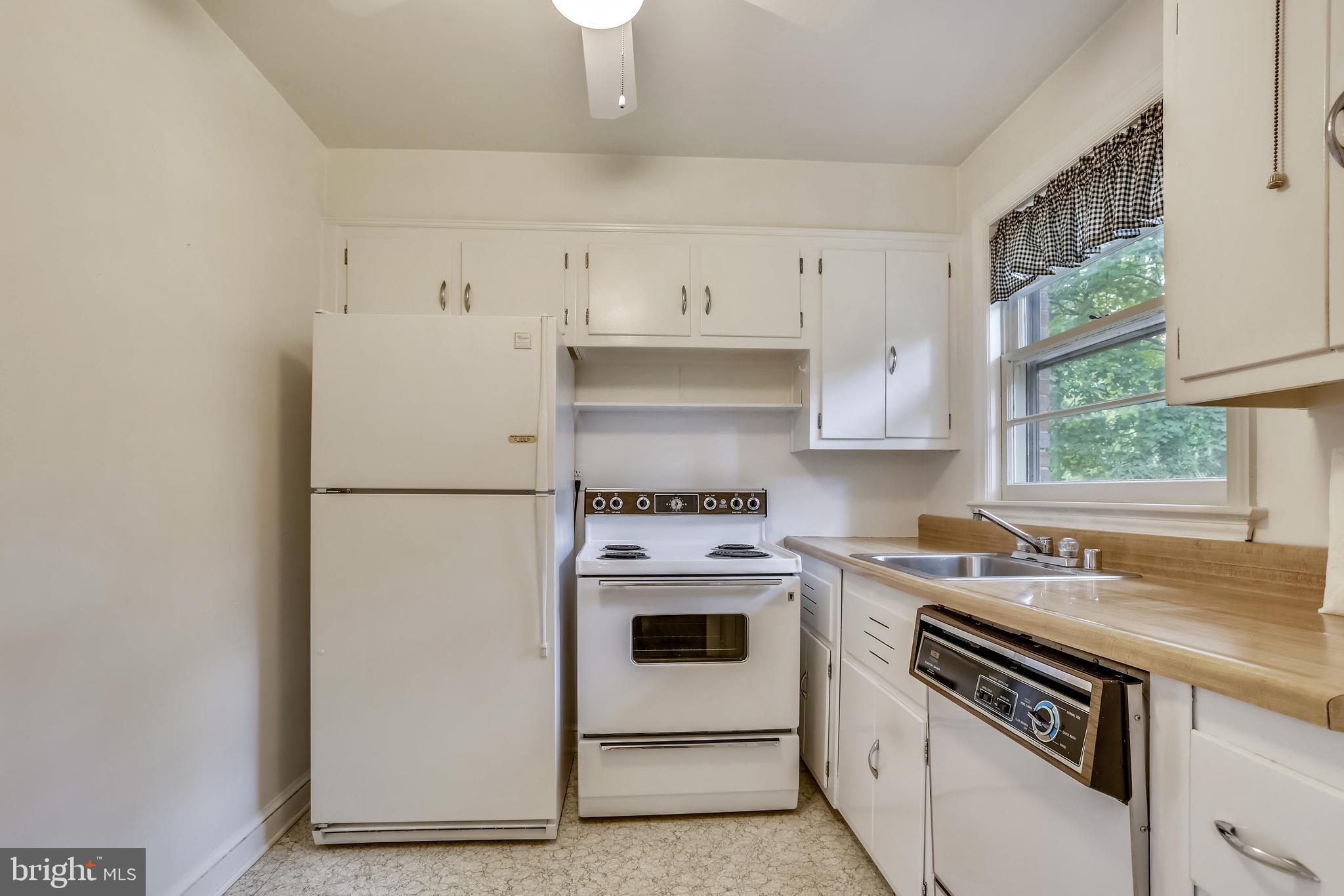 6303 Valley Road Bethesda, MD 20817 - Photo 12 of 39