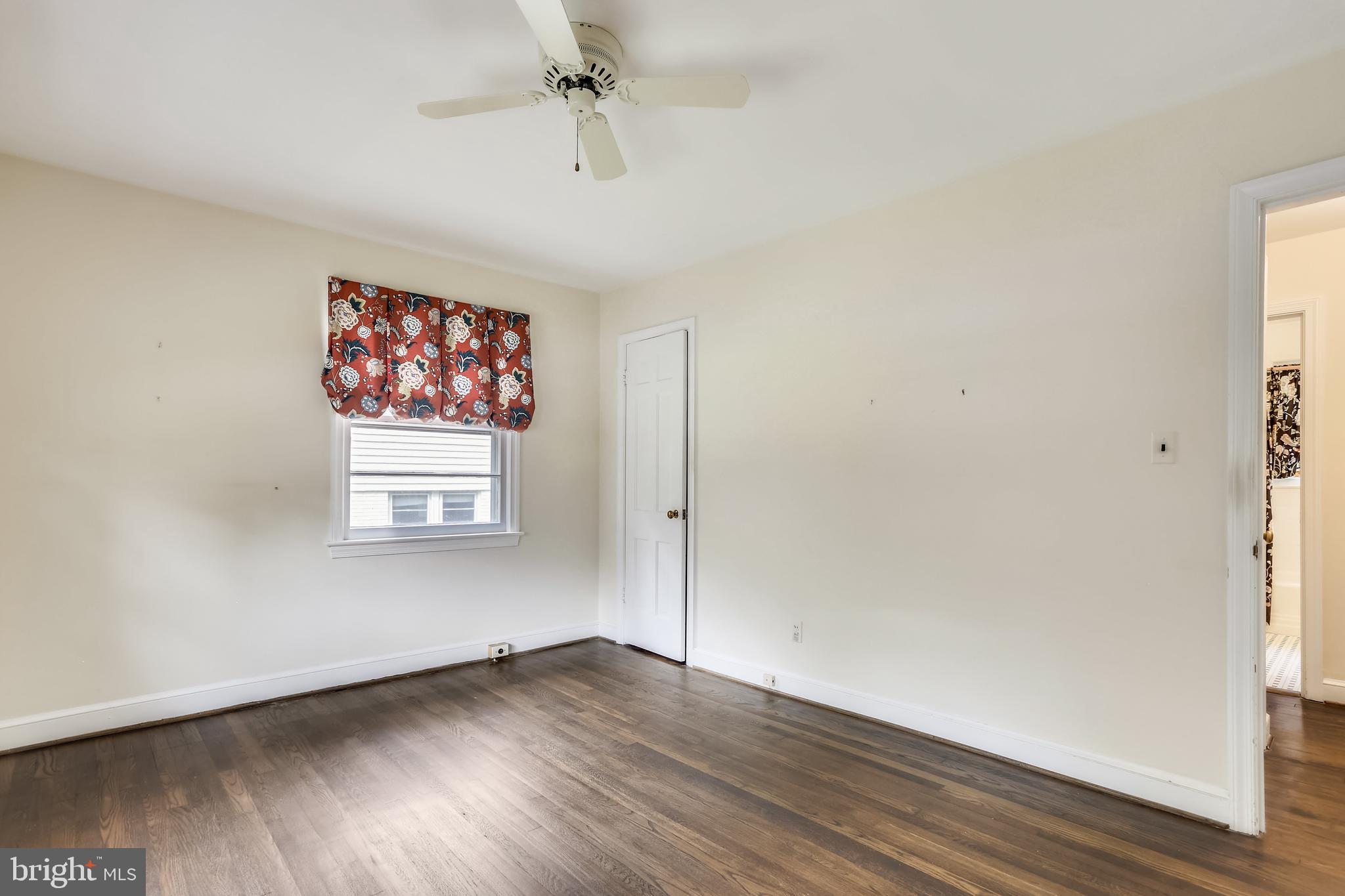 6303 Valley Road Bethesda, MD 20817 - Photo 14 of 39