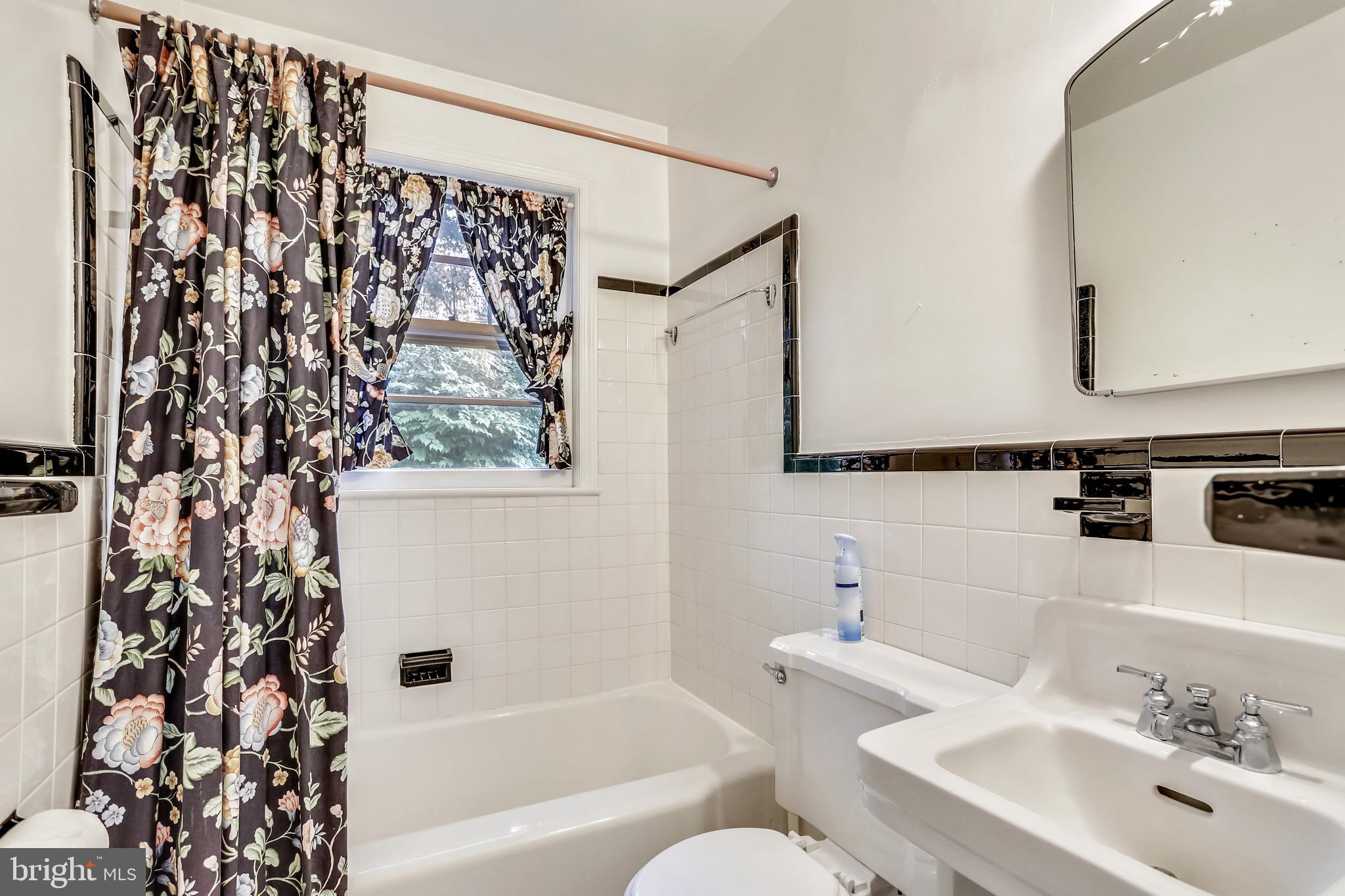 6303 Valley Road Bethesda, MD 20817 - Photo 16 of 39
