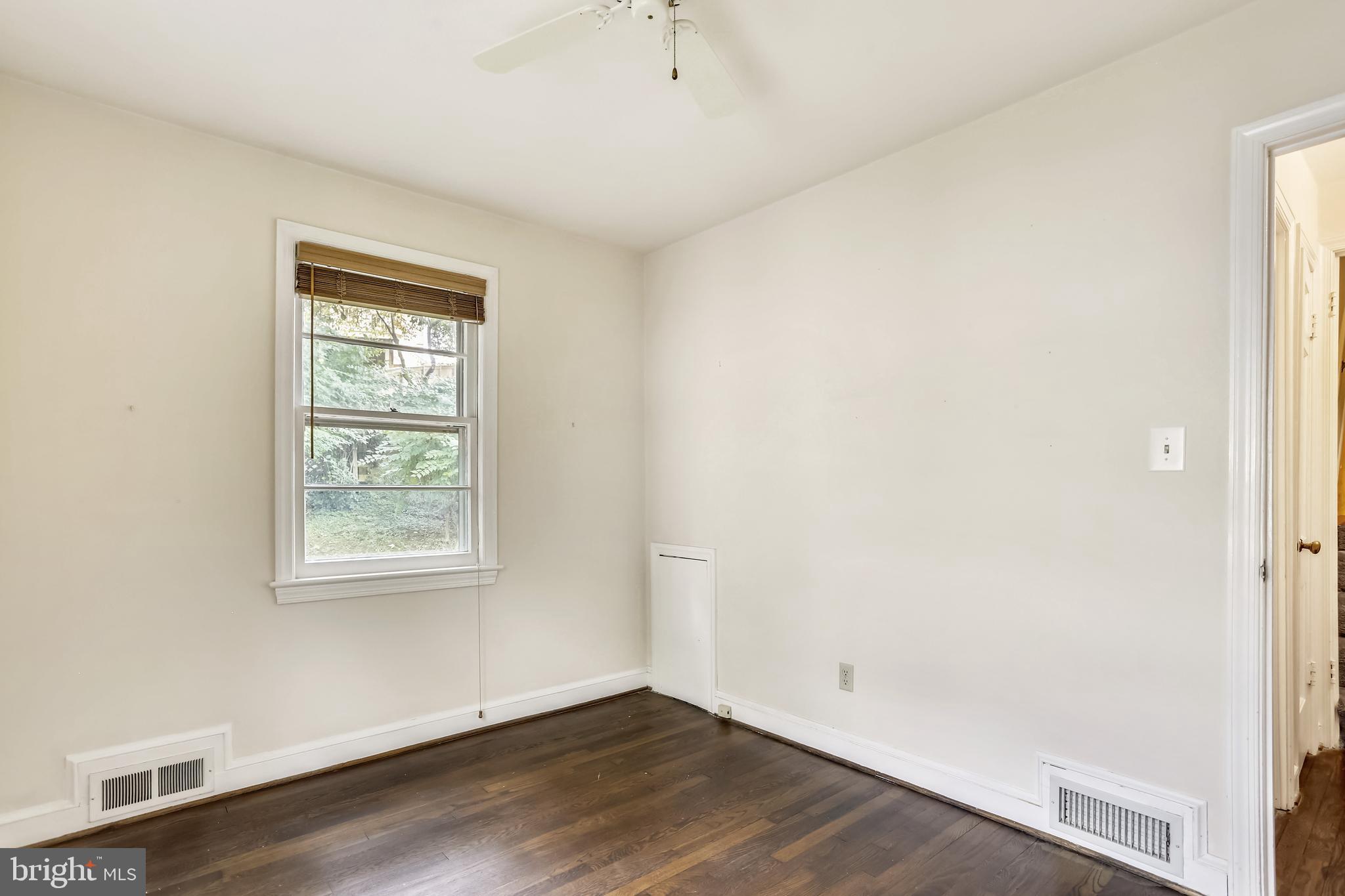 6303 Valley Road Bethesda, MD 20817 - Photo 18 of 39