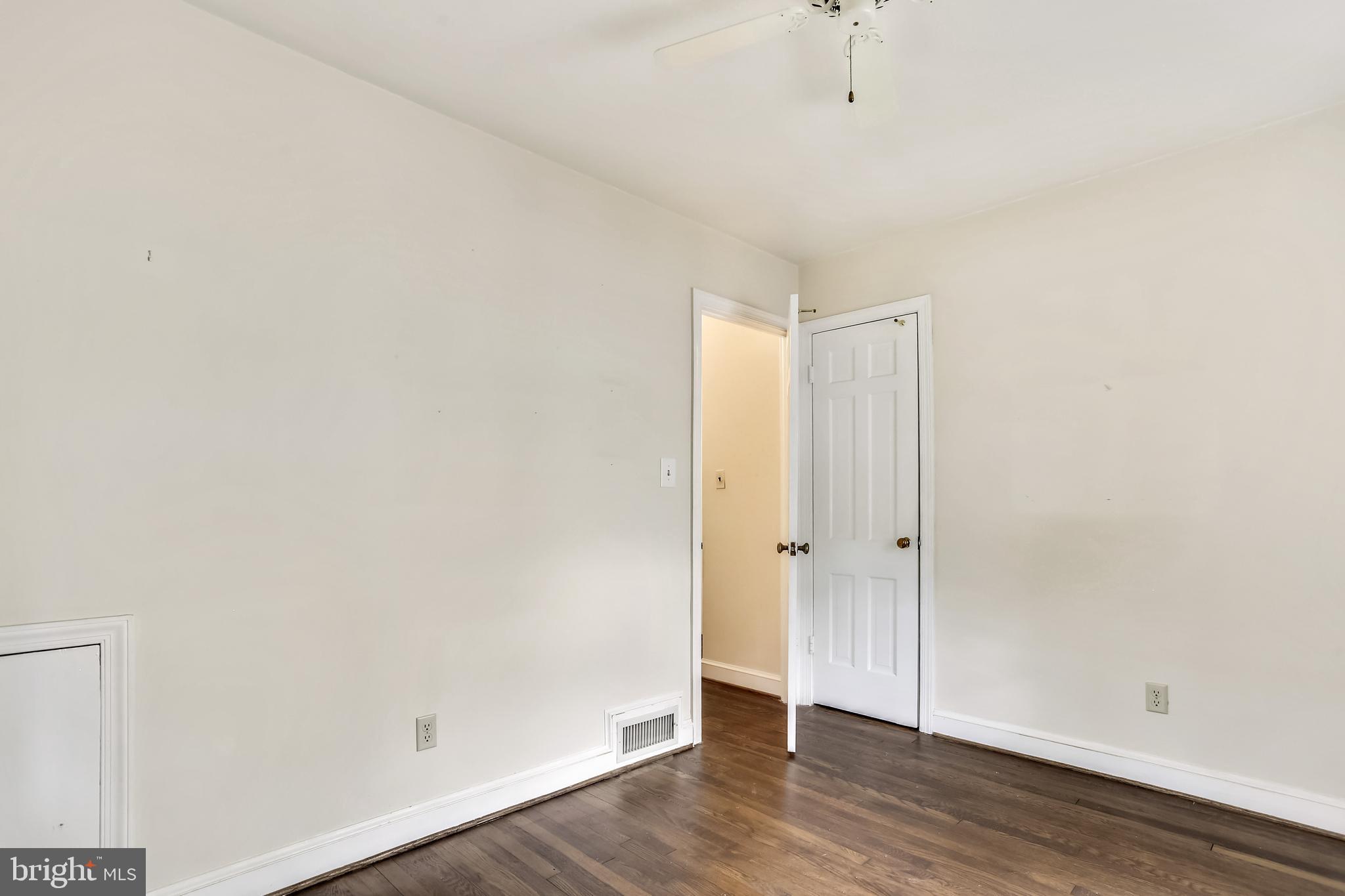 6303 Valley Road Bethesda, MD 20817 - Photo 19 of 39