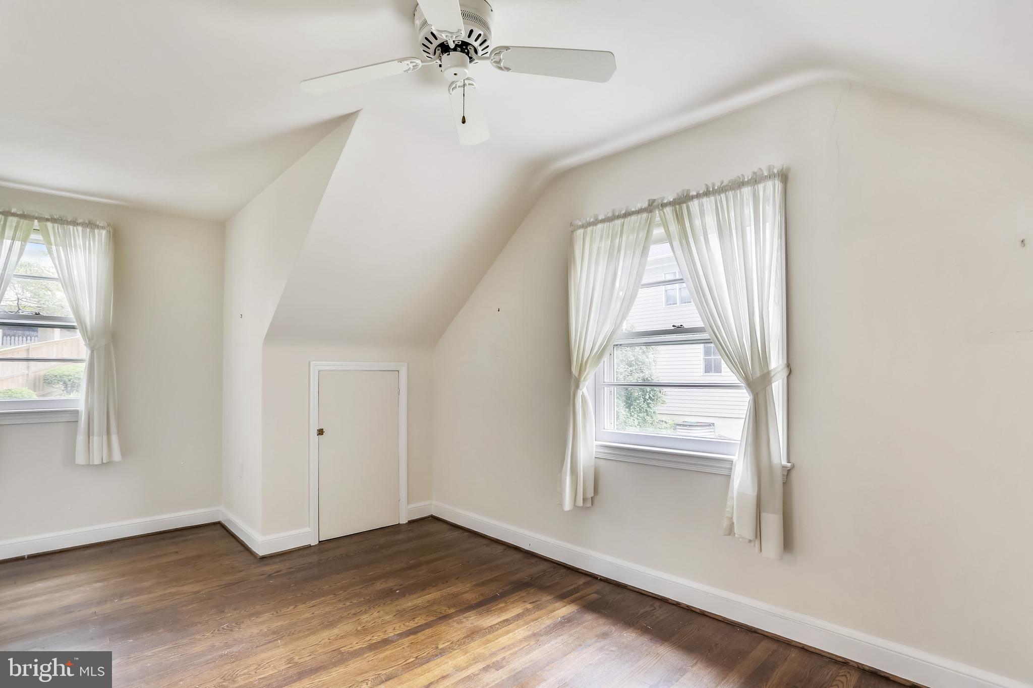 6303 Valley Road Bethesda, MD 20817 - Photo 21 of 39