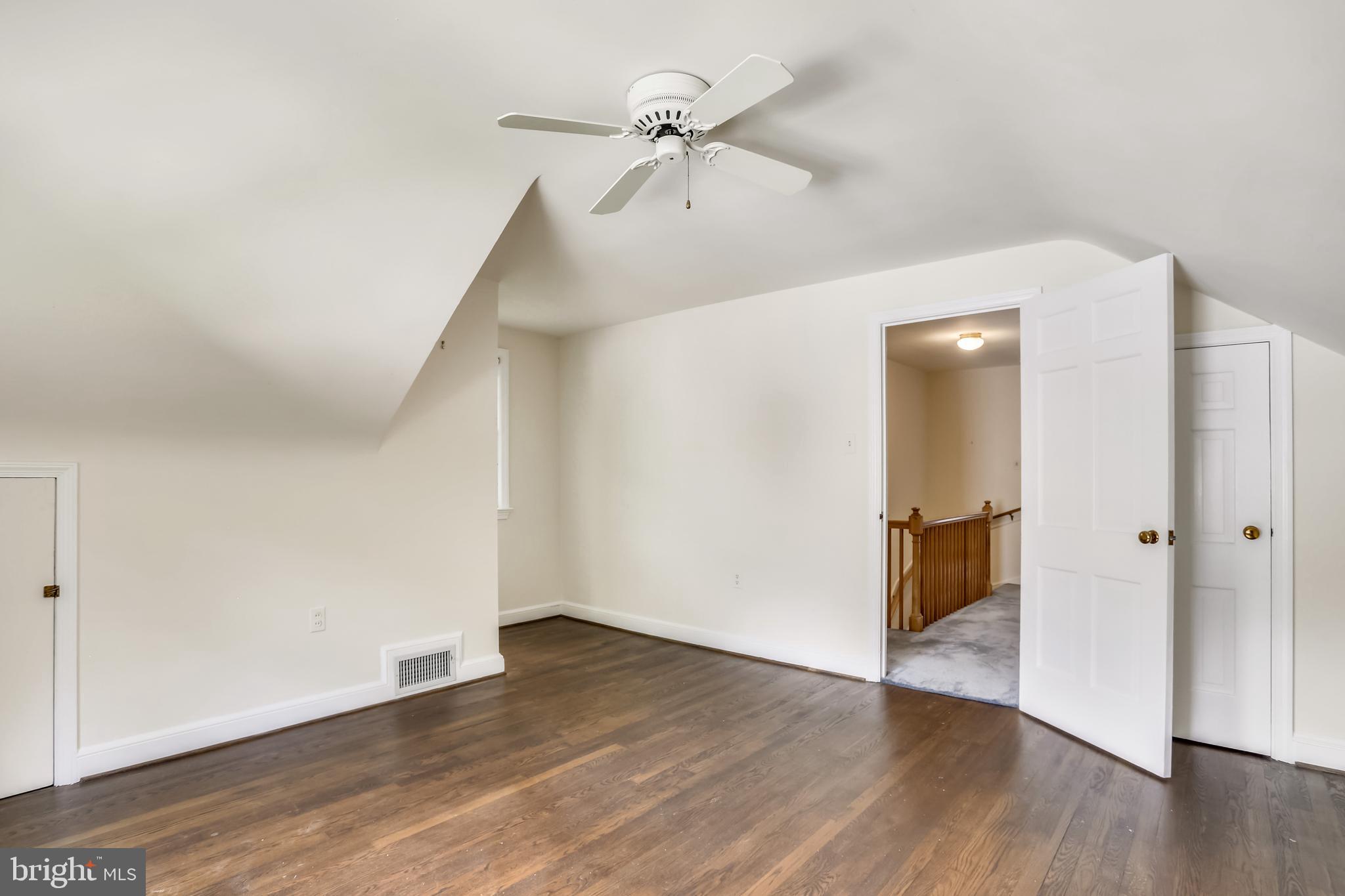 6303 Valley Road Bethesda, MD 20817 - Photo 25 of 39