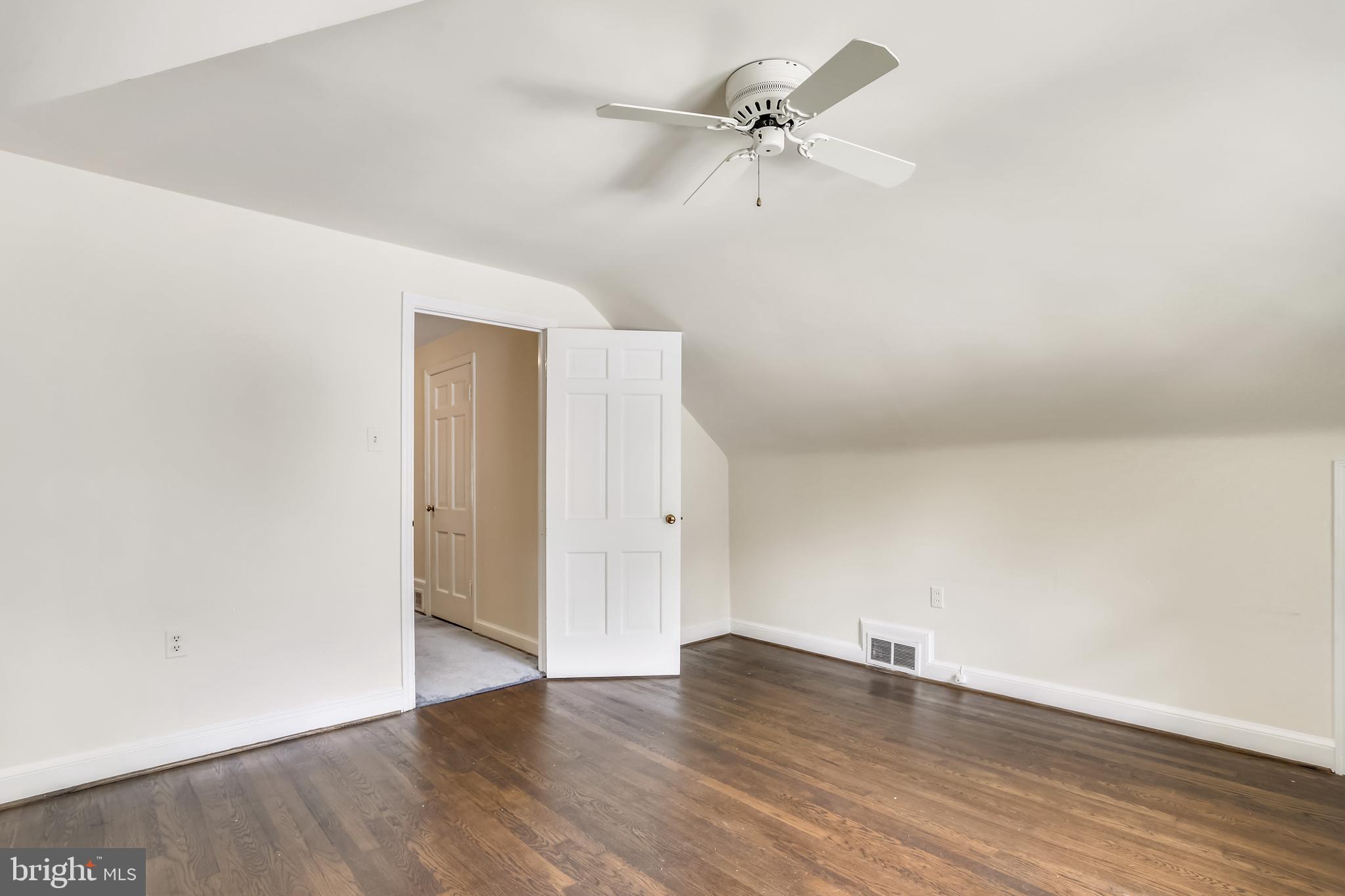 6303 Valley Road Bethesda, MD 20817 - Photo 26 of 39