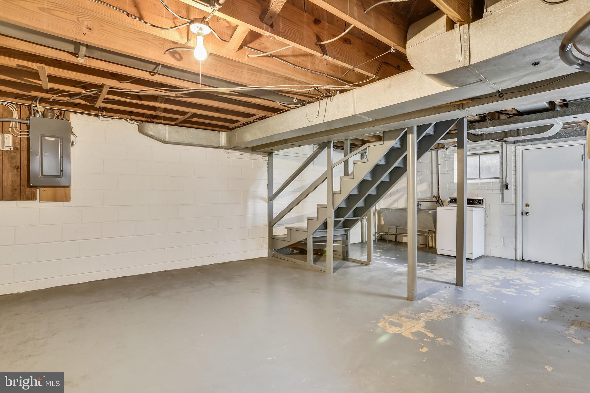 6303 Valley Road Bethesda, MD 20817 - Photo 29 of 39
