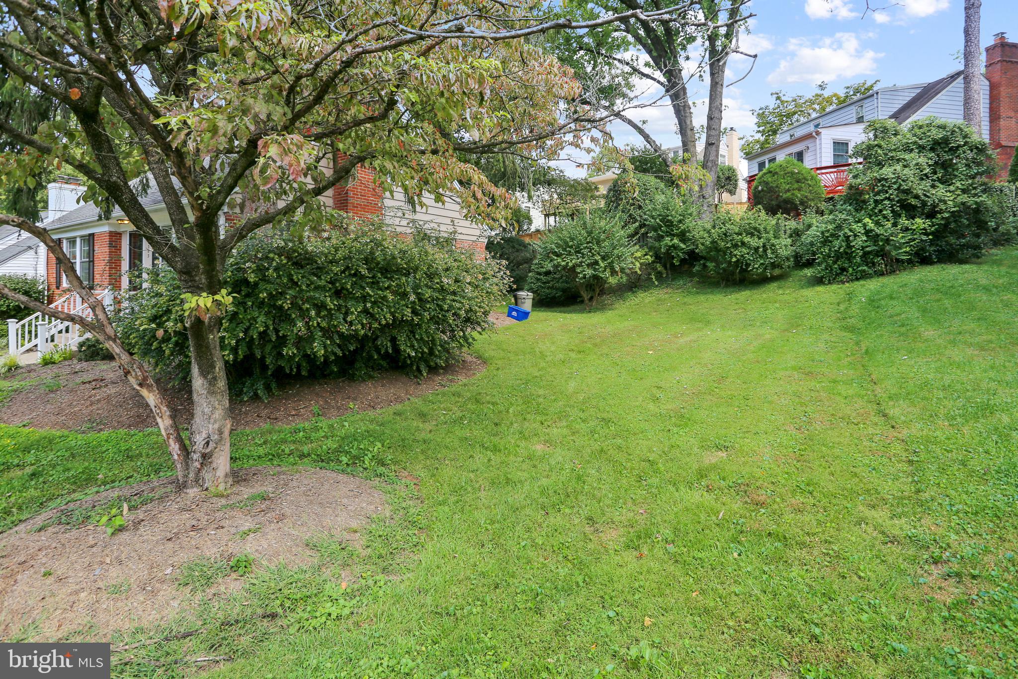 6303 Valley Road Bethesda, MD 20817 - Photo 33 of 39