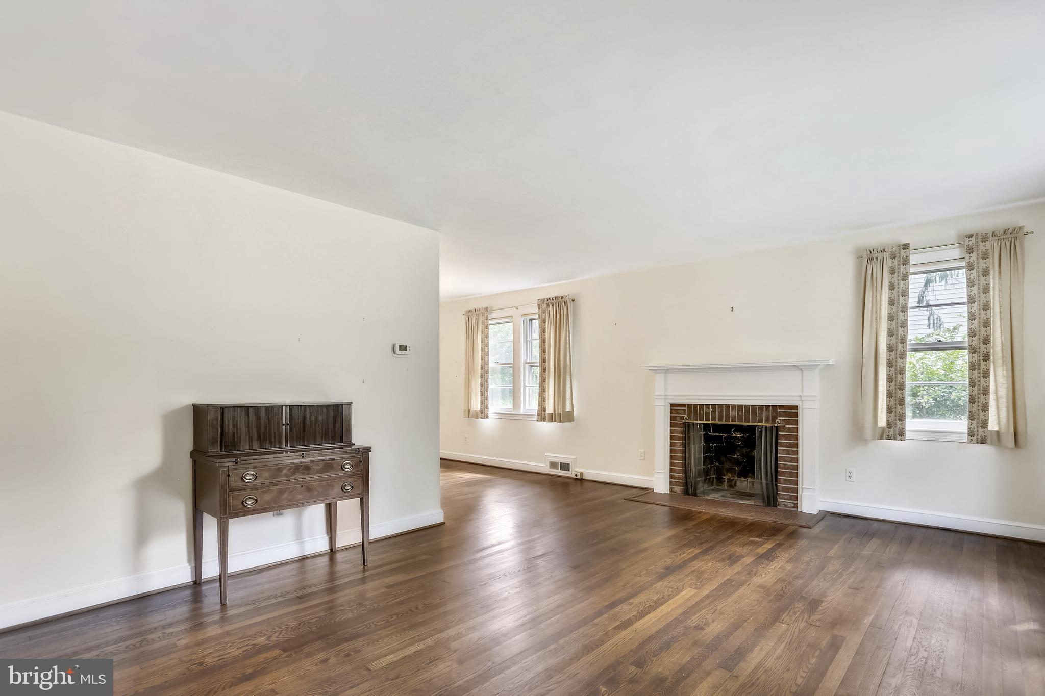 6303 Valley Road Bethesda, MD 20817 - Photo 5 of 39