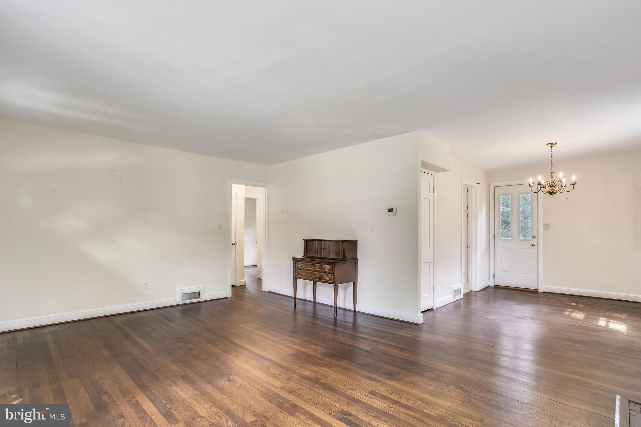 6303 Valley Road Bethesda, MD 20817 - Photo 6 of 39