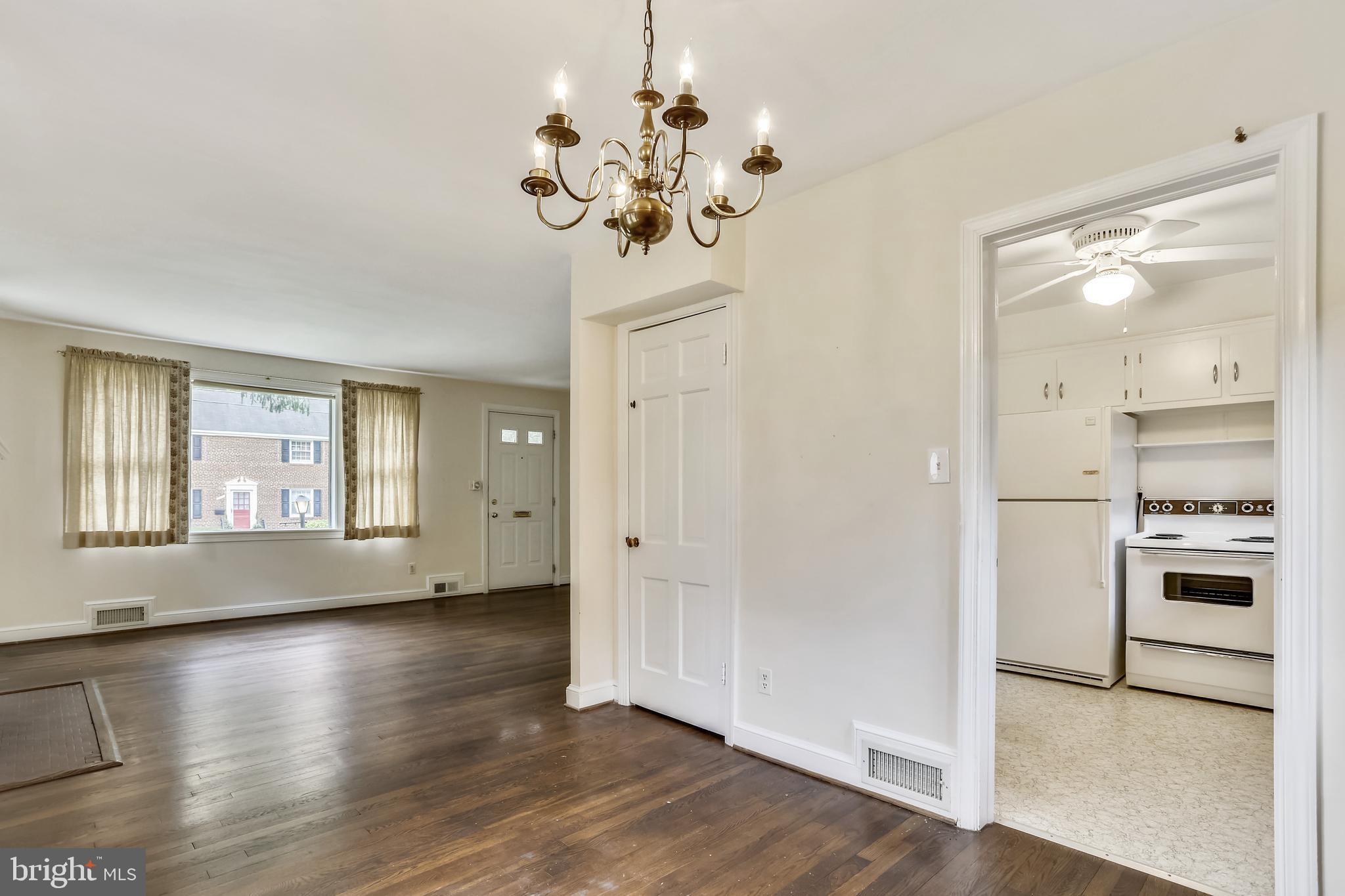 6303 Valley Road Bethesda, MD 20817 - Photo 8 of 39