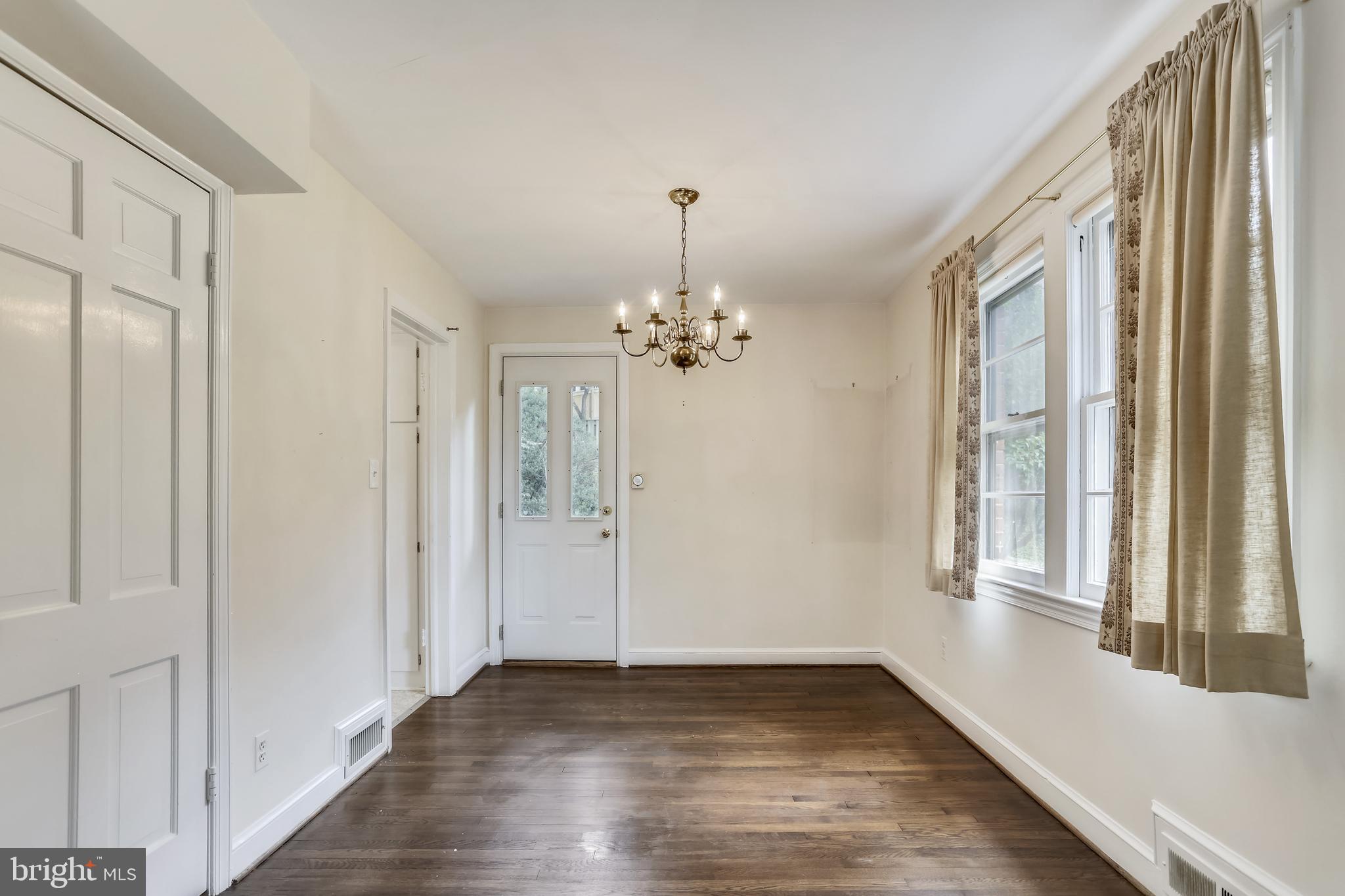 6303 Valley Road Bethesda, MD 20817 - Photo 9 of 39