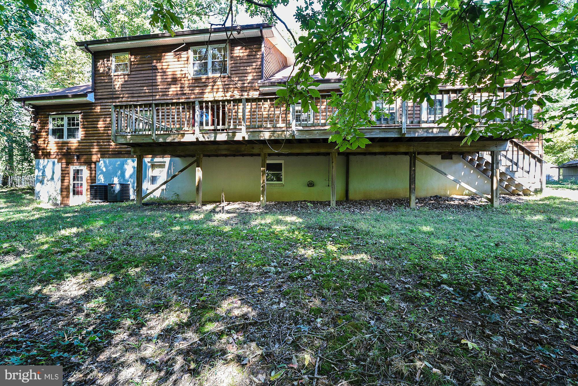 Exterior (Rear)