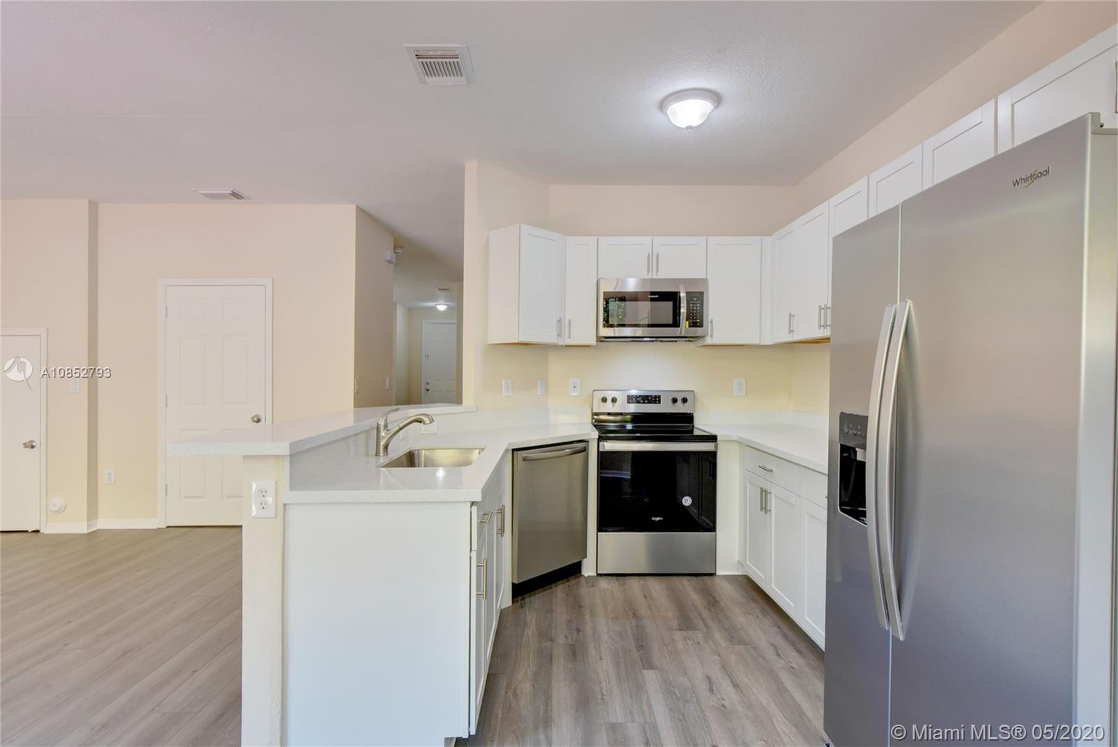 16673 Southwest 80th Terrace Miami, FL 33193 - Photo 12 of 25