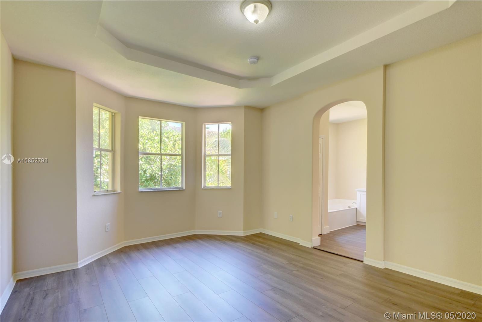 16673 Southwest 80th Terrace Miami, FL 33193 - Photo 15 of 25