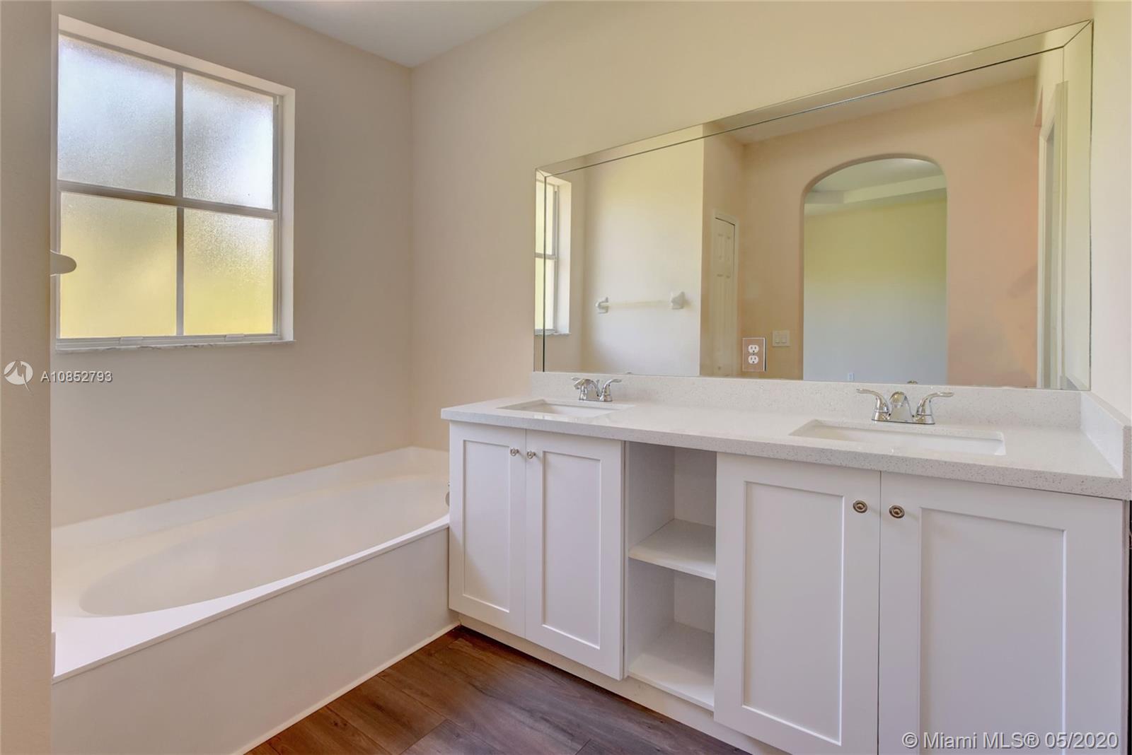 16673 Southwest 80th Terrace Miami, FL 33193 - Photo 19 of 25