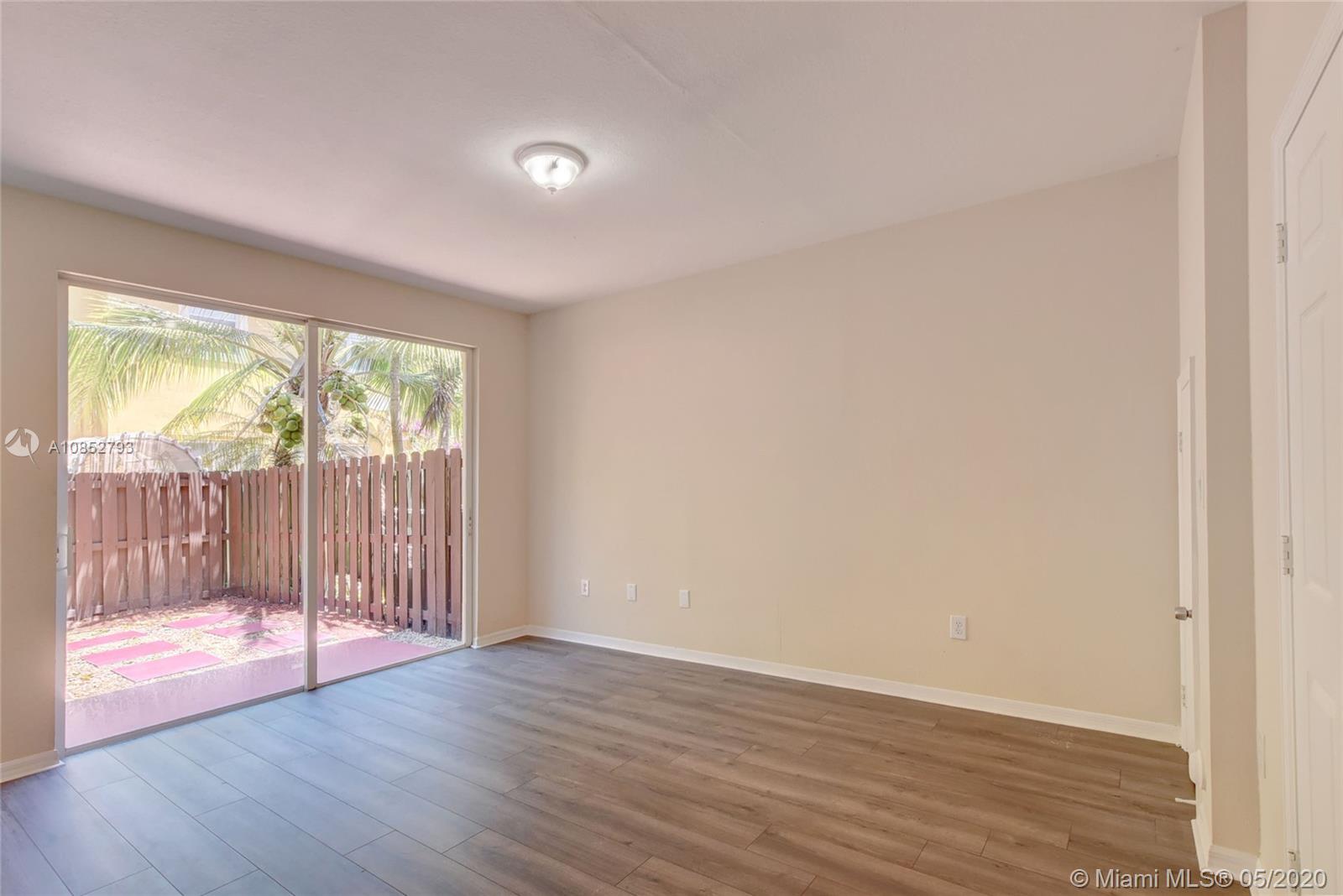 16673 Southwest 80th Terrace Miami, FL 33193 - Photo 8 of 25