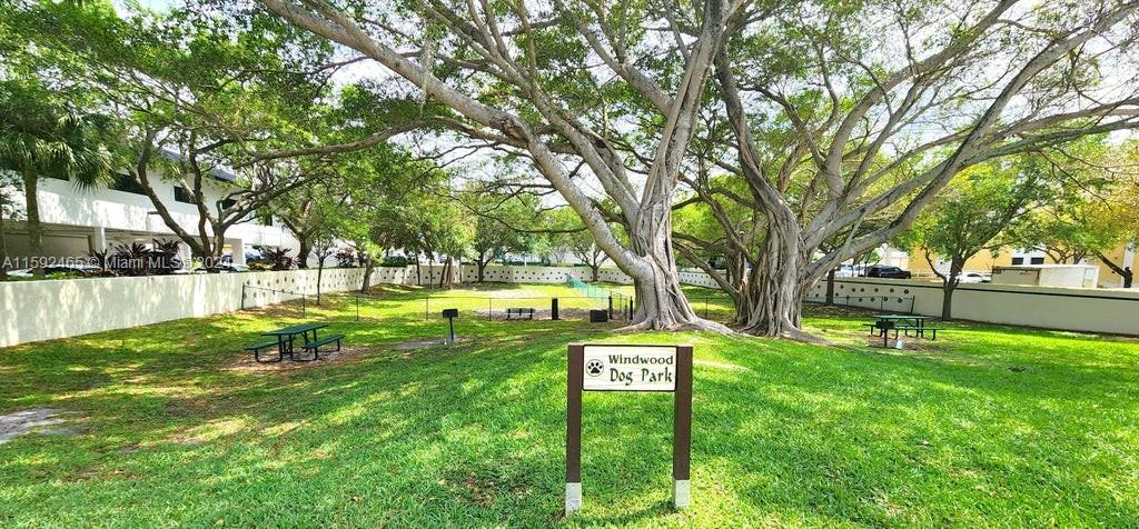 301 Olivewood Place, Unit O229 Boca Raton, FL 33431 - Photo 17 of 25 a view of a park with trees