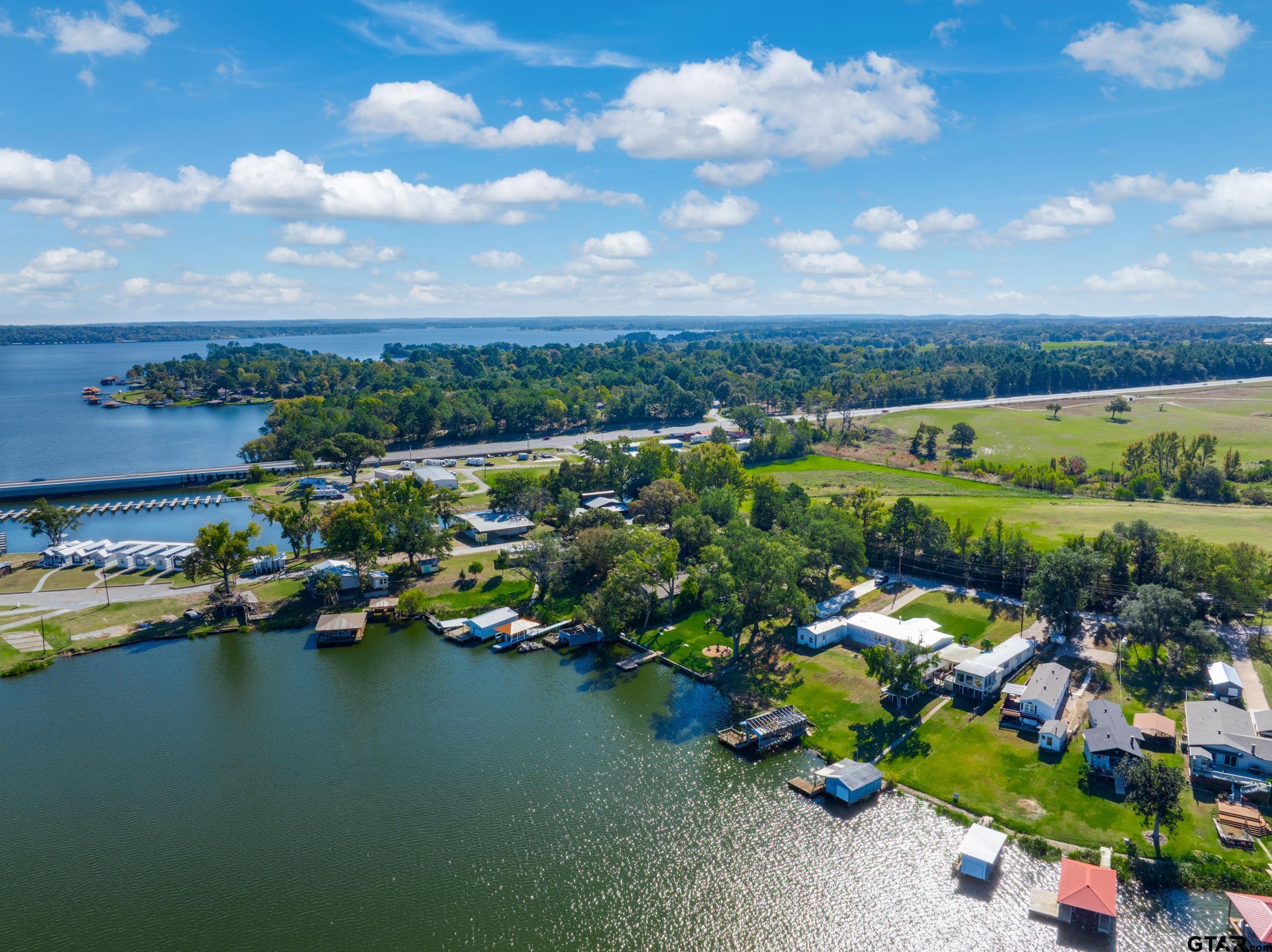 21903 Boles Road Frankston, TX 75763 - Photo 46 of 48 a area with lots of different kinds of flowers